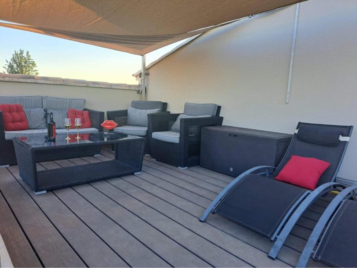L'Aurore Suite De Charme, Clim Jacuzzi, Sauna, Piscine Chauffee Cuisine... Carpentras Exterior foto