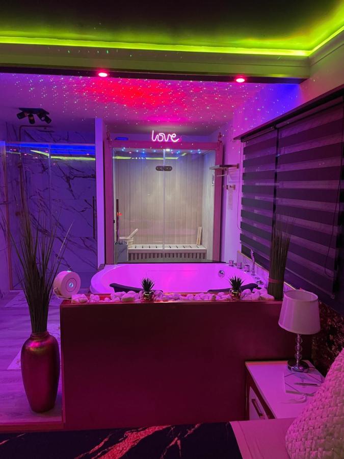 L'Aurore Suite De Charme, Clim Jacuzzi, Sauna, Piscine Chauffee Cuisine... Carpentras Exterior foto